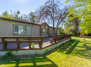 1020 Valli Ct, Redding, CA 96003