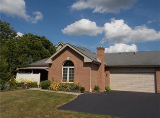 150 Crosswynds Dr, Beaver Falls, PA 15010