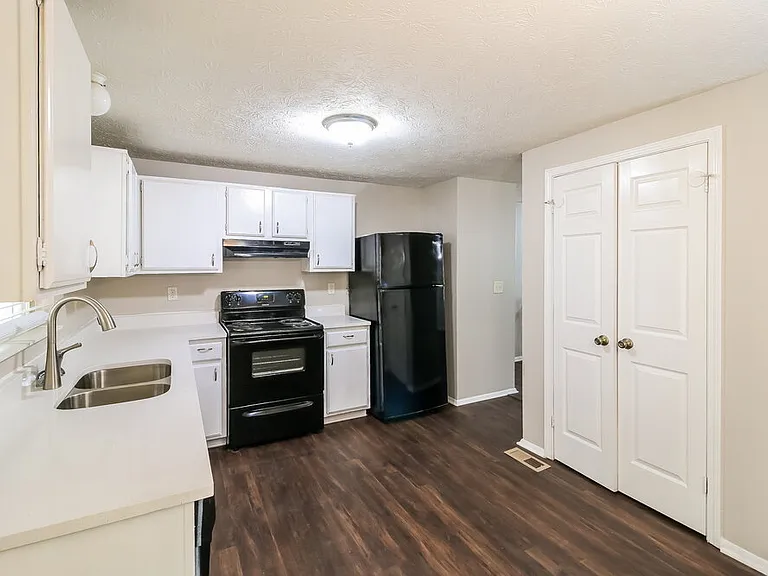 6818 Graves Mill Dr — Photo 6