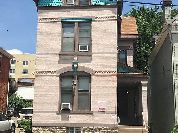 2nd image of 120 Lyon St #4