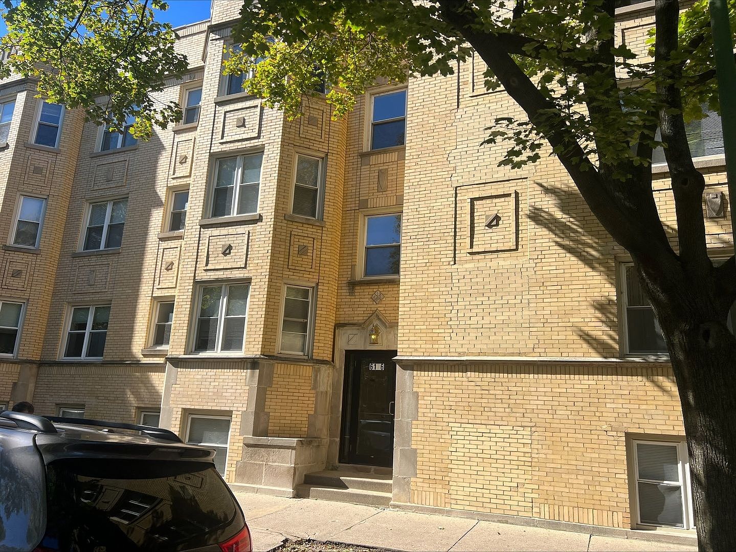 6200 North Hoyne Ave Apartment Rentals - Chicago, IL