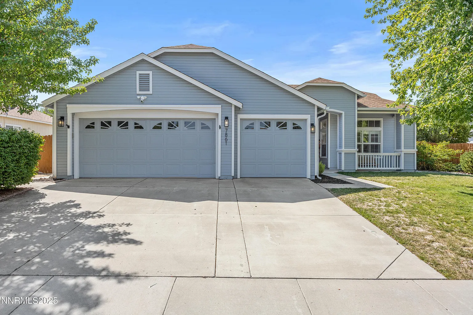 7861 Cantabria Dr photo 1