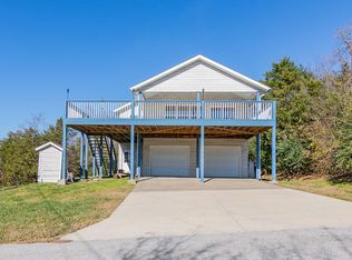 127 Drowse Ln, Hollister, MO 65672