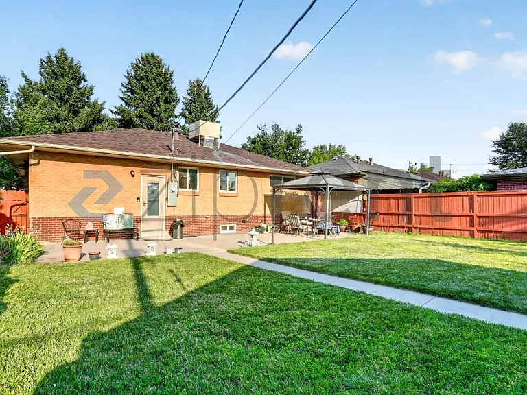 3695 Grape St — Photo 33