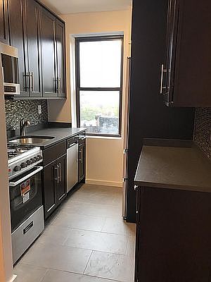 2nd image of 125 Christopher St APT 6H