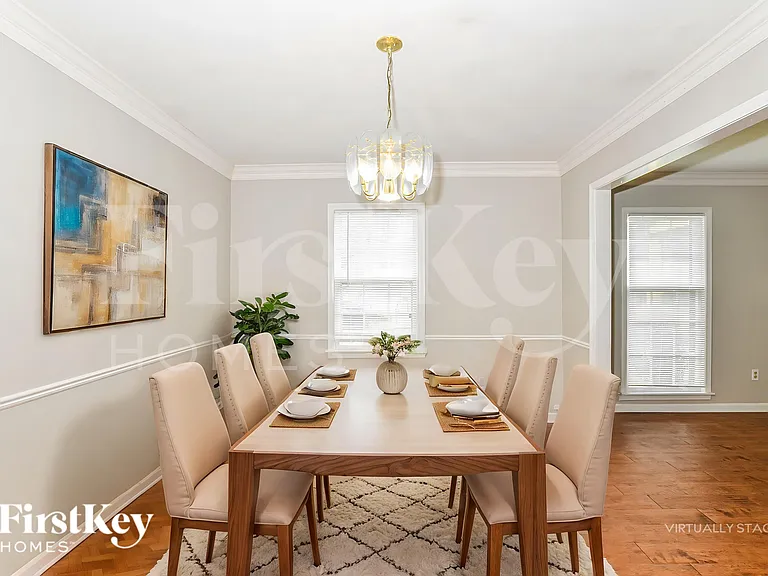 5819 Fox Lair Ave — Photo 6