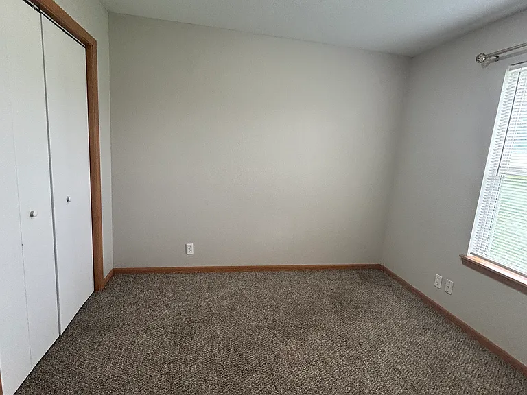 109 Golfview Dr — Photo 7