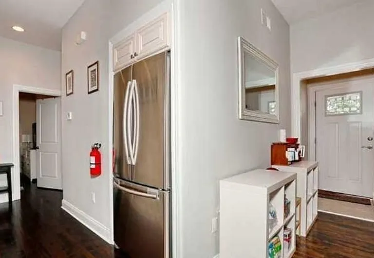 427 Monroe St — Photo 22