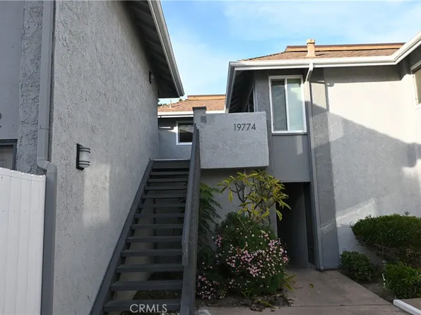 19774 Bromley Ln, Huntington Beach, CA 92646