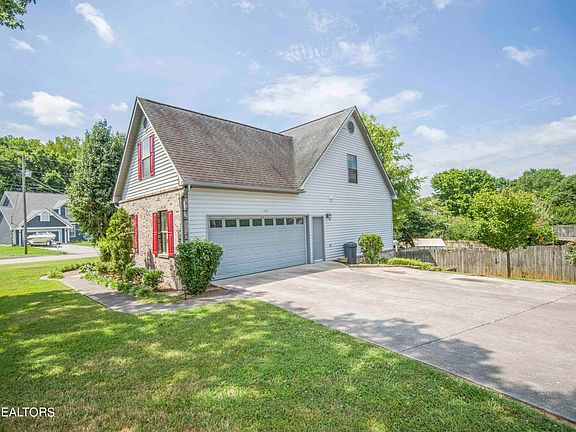 4th image of 4401 Bucknell Dr