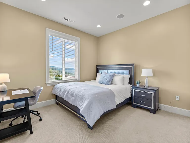 1587 SW Walters Loop — Photo 27