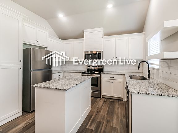 5th image of 705 N Cottontail Way