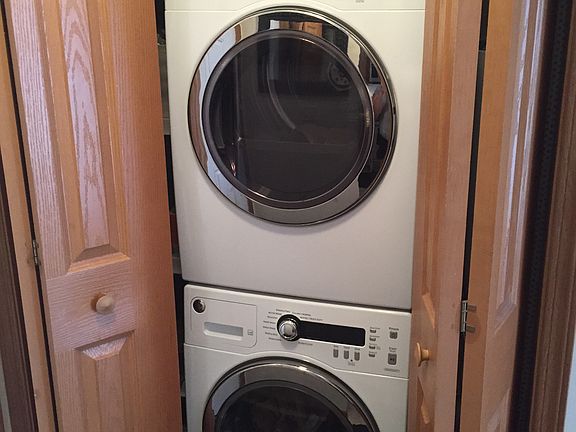 1yr old GE frontloaders