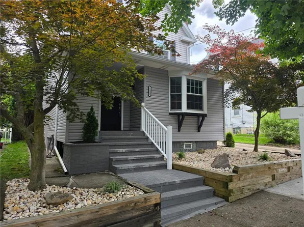 1112 Montana Ave, Natrona Heights, PA 15065