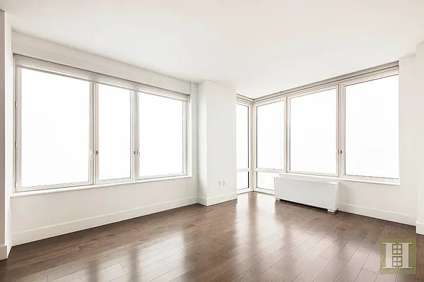 Rented by Halstead Real Estate | media 20