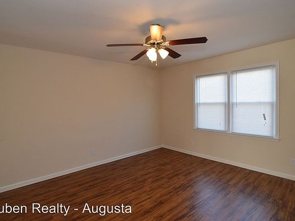 3rd image of 2201 Walden Dr APT A6