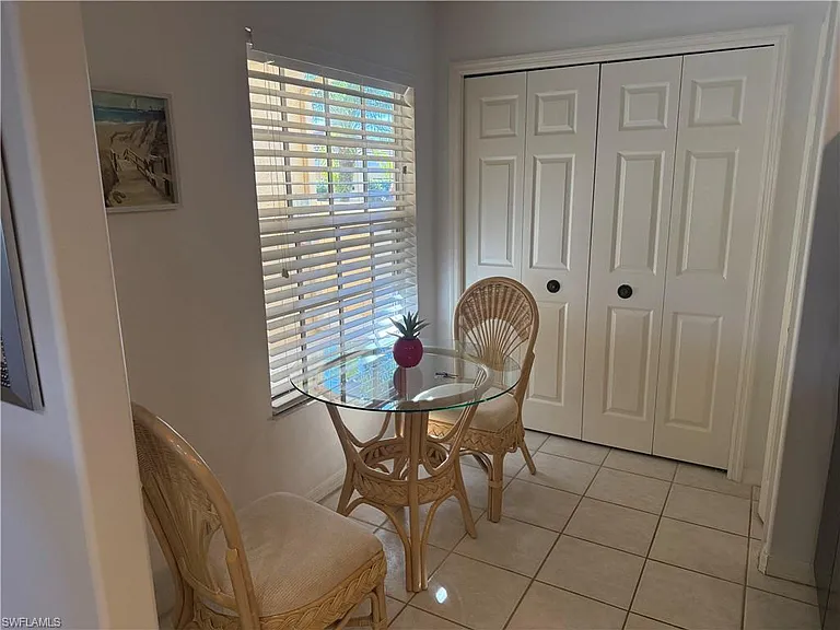 13070 Amberley Ct #902 — Photo 20