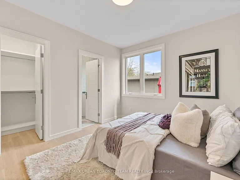4 Drake Cres — Photo 25