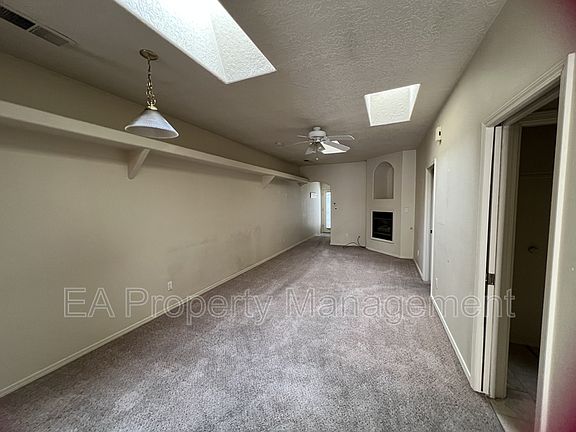 2nd image of 10316 Gutierrez Rd NE
