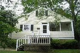 2423 Cherokee Ln — Photo 1