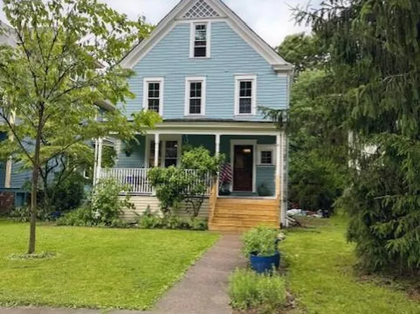 121 Edgwood Street, Wheeling, WV 26003