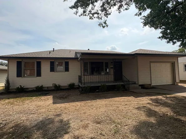 709 W Palm St, Enid, OK 73701