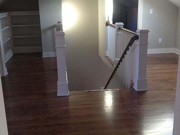 3rd image of 2630 Ashland Ave