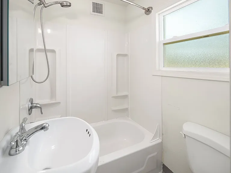 5444 Kirkwood Pl N #2 — Photo 19