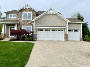 7165 Fieldmont St NW, Canton, OH 44720