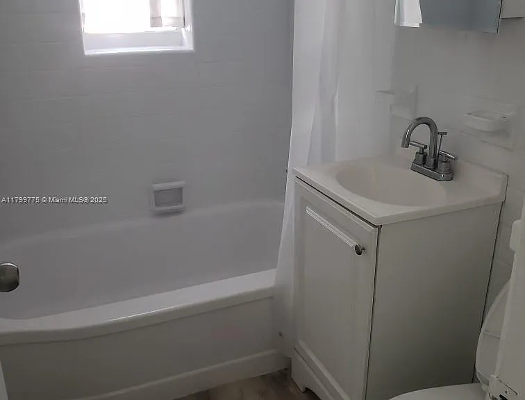 1608 Drexel Ave #18 — Photo 7