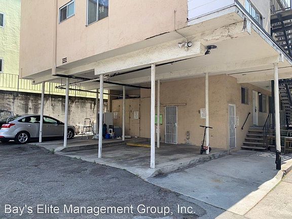 5th image of 317 Warwick Ave APT 303