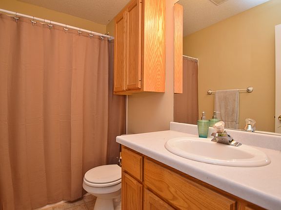 3rd image of 6960 137th Ln NW