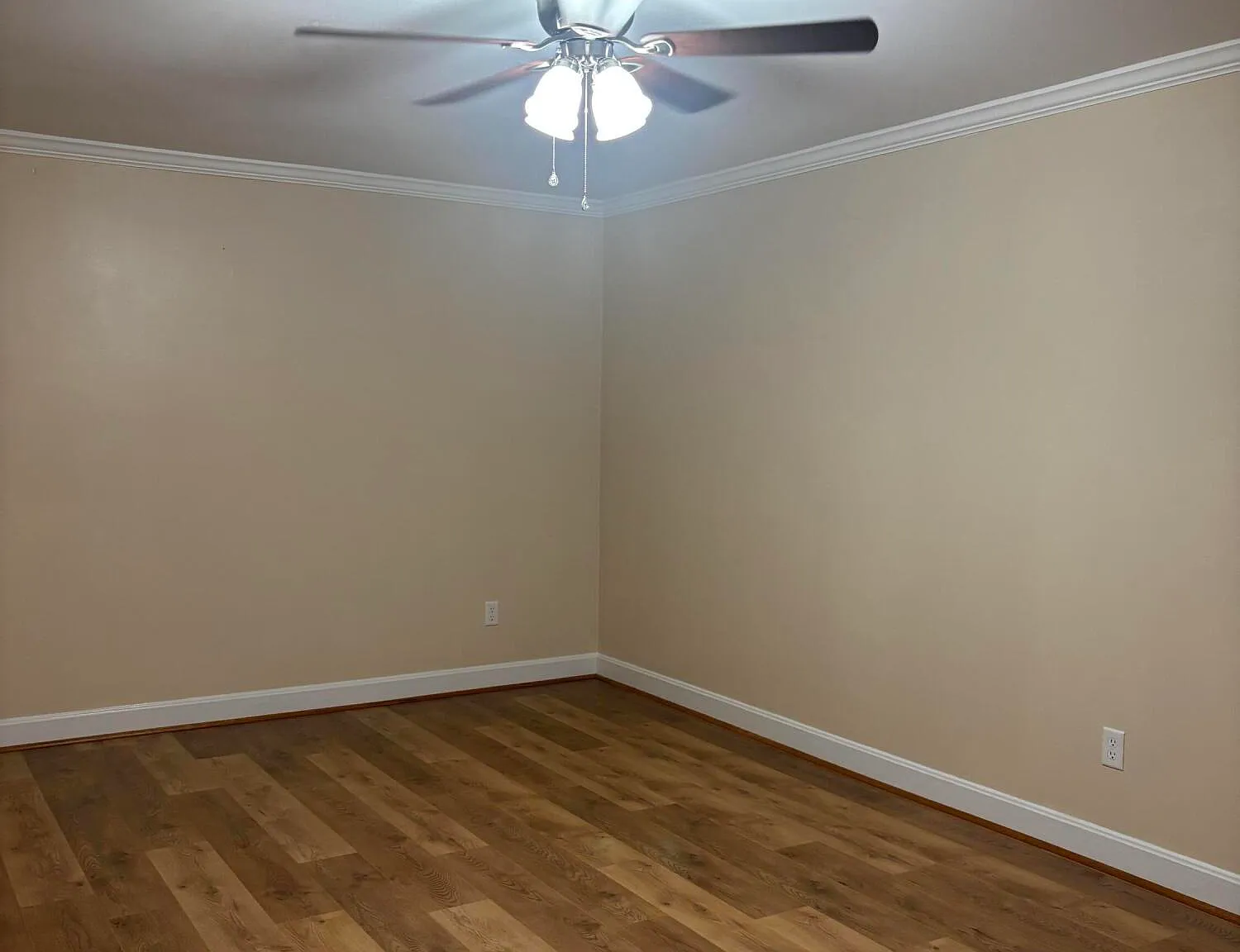 3 bed, 2.0 bath, 2108 sqft, $1,750 — Photo 3