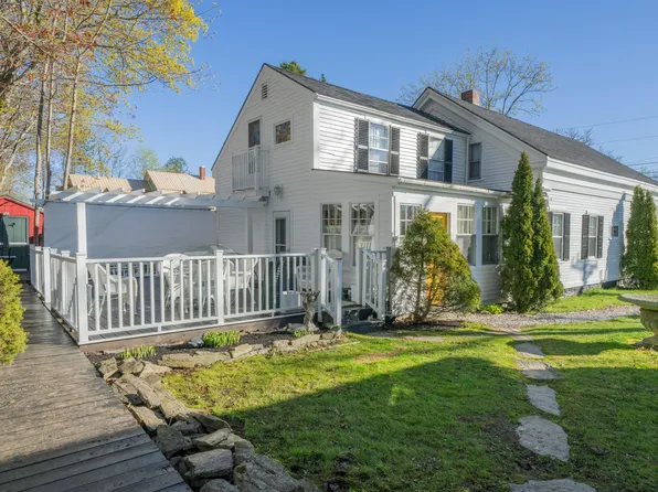 18 Waldo Avenue, Belfast, ME 04915