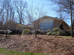 1004 Pembroke Rd, Greensboro, NC 27408