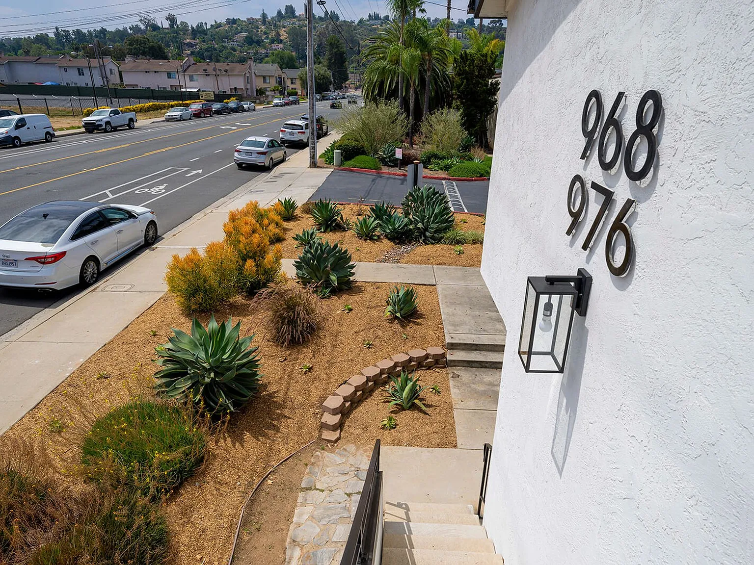 Lone Palm Terrace — Photo 3