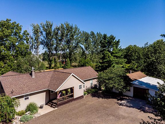 3rd image of 15498 Juniper Dr