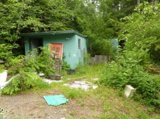 1642 N Bear Creek Rd, Otis, OR 97368