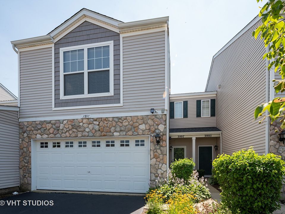 1st image of 3997 Blackstone Dr