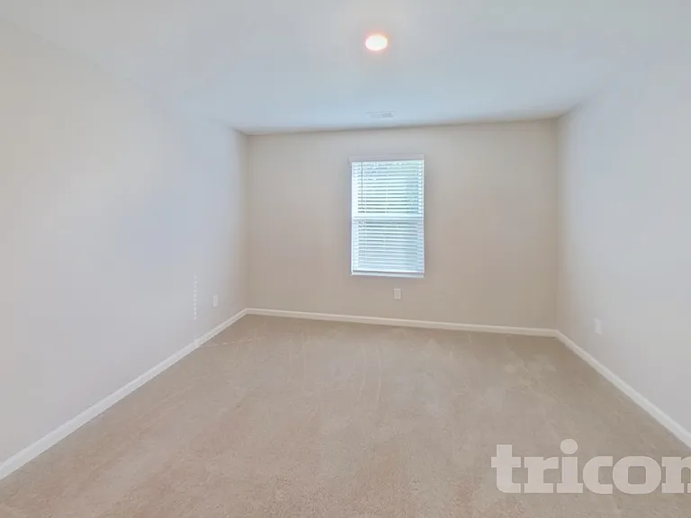 2118 Southlea Dr — Photo 12