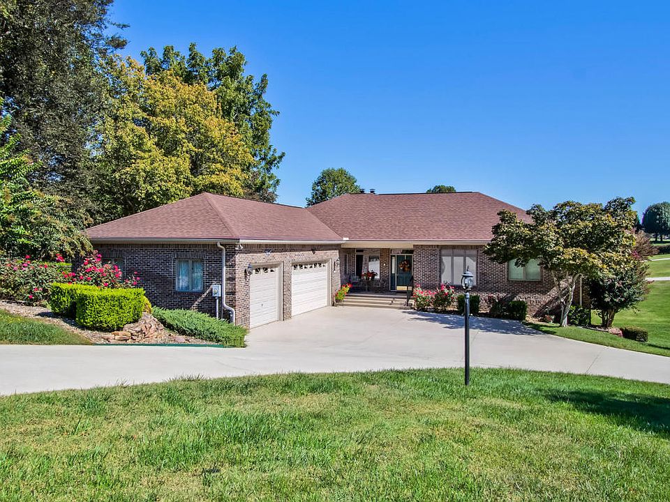 1st image of 121 Oostagala Dr