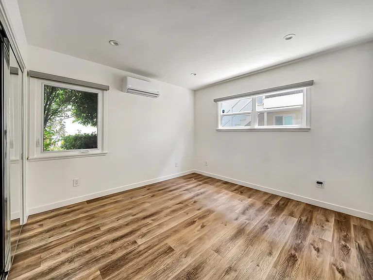 5840 Coldwater Canyon Ave #2 — Photo 4