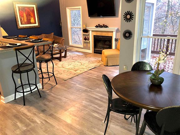 4th image of 1900 E Bay Pointe Dr #36