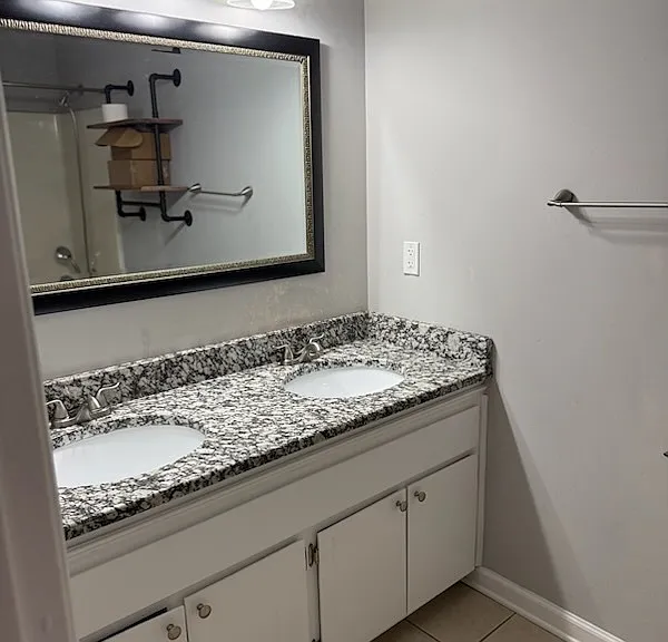 200 Brookdale Dr — Photo 10