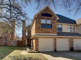 1249 W Hudgins St, Grapevine, TX 76051