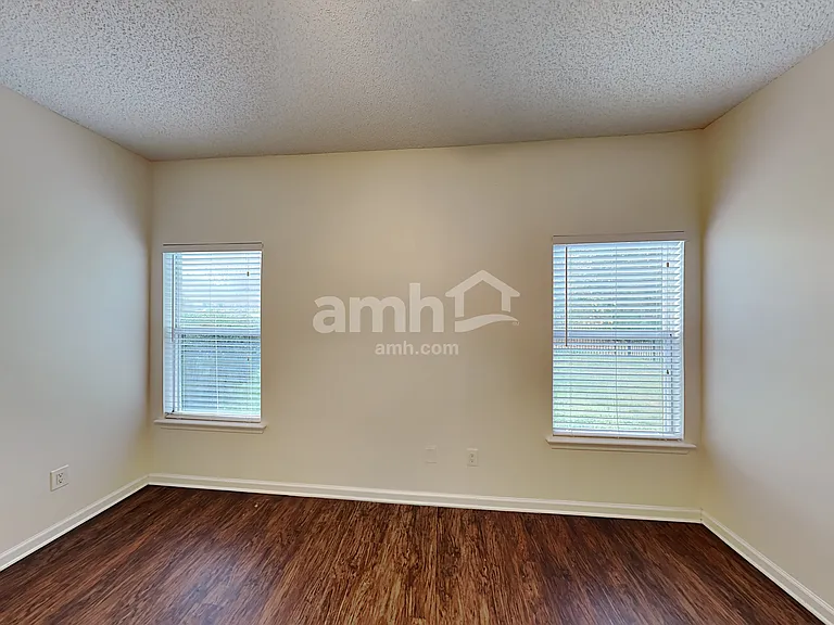 979 Misty Maple Ct — Photo 10