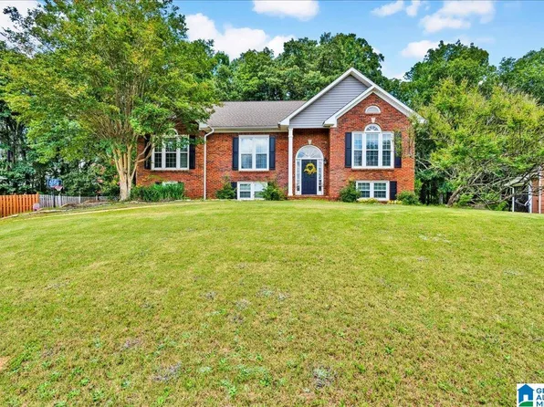 192 Kentwood Dr, Alabaster, AL 35007