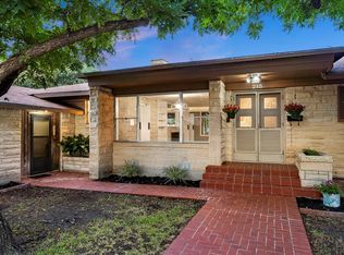 215 S Mulberry Ave, Luling, TX 78648