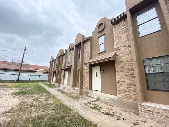2nd image of 2903 Patzcuaro Dr APT 2