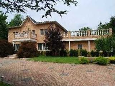 18 Linden Ln, Old Westbury, NY, 11568